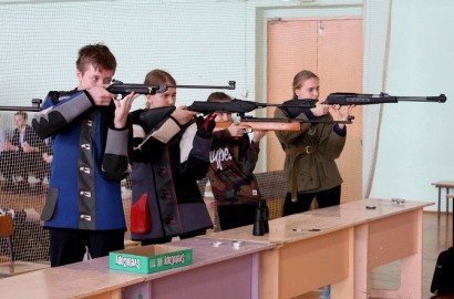 Новости — Российских школьников будут учить стрельбе и действиям в бою с 2023 года — фото