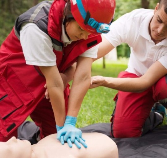 Главная — Оказание первой помощи — фото